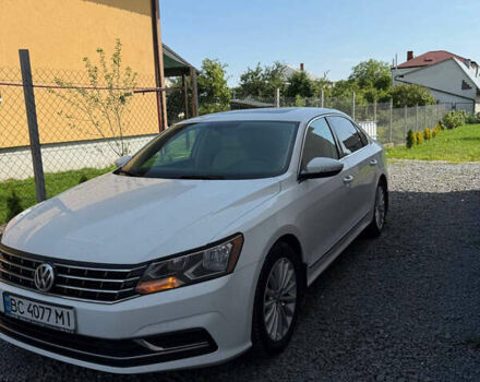 Білий Фольксваген Пассат, об'ємом двигуна 1.8 л та пробігом 233 тис. км за 12500 $, фото 1 на Automoto.ua