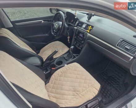 Белый Фольксваген Пассат, объемом двигателя 1.8 л и пробегом 155 тыс. км за 15000 $, фото 11 на Automoto.ua