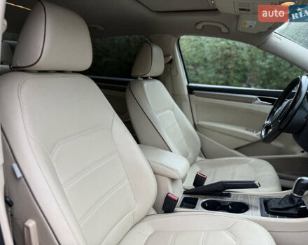 Белый Фольксваген Пассат, объемом двигателя 1.8 л и пробегом 233 тыс. км за 11900 $, фото 34 на Automoto.ua