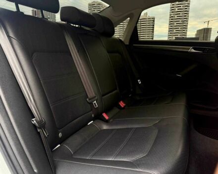 Білий Фольксваген Пассат, об'ємом двигуна 1.8 л та пробігом 107 тис. км за 13400 $, фото 17 на Automoto.ua