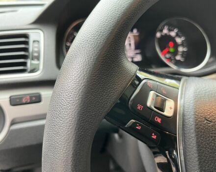 Белый Фольксваген Пассат, объемом двигателя 1.8 л и пробегом 146 тыс. км за 11300 $, фото 3 на Automoto.ua