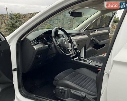 Білий Фольксваген Пассат, об'ємом двигуна 1.97 л та пробігом 270 тис. км за 19900 $, фото 7 на Automoto.ua