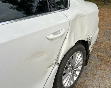 Фольксваген Пассат 2016 в Киеве на Automoto.ua Белый Фольксваген Пассат, объемом двигателя 1.8 л и пробегом 160 тыс. км за 11000 $, фото 9 на Automoto.ua