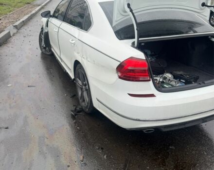 Белый Фольксваген Пассат, объемом двигателя 1.8 л и пробегом 97 тыс. км за 6500 $, фото 1 на Automoto.ua