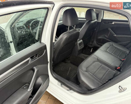 Белый Фольксваген Пассат, объемом двигателя 1.8 л и пробегом 147 тыс. км за 12399 $, фото 19 на Automoto.ua