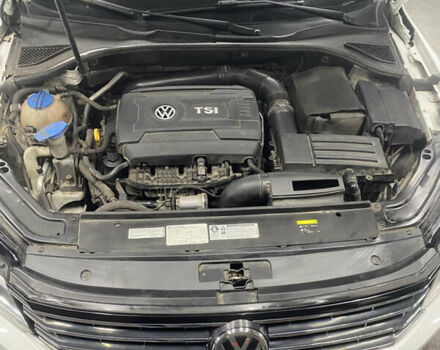 Белый Фольксваген Пассат, объемом двигателя 1.8 л и пробегом 207 тыс. км за 12500 $, фото 11 на Automoto.ua