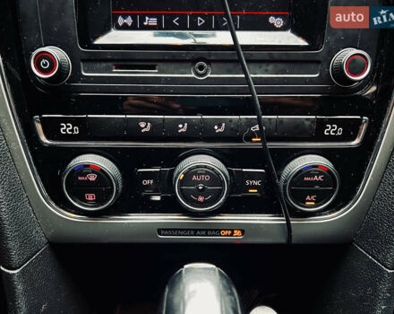 Білий Фольксваген Пассат, об'ємом двигуна 1.8 л та пробігом 214 тис. км за 11700 $, фото 14 на Automoto.ua