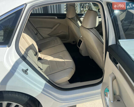 Белый Фольксваген Пассат, объемом двигателя 1.8 л и пробегом 199 тыс. км за 10700 $, фото 9 на Automoto.ua