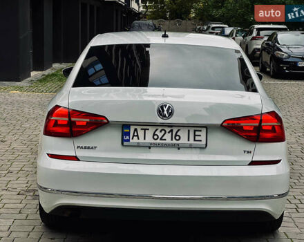 Білий Фольксваген Пассат, об'ємом двигуна 1.8 л та пробігом 214 тис. км за 11700 $, фото 4 на Automoto.ua