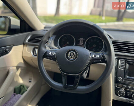 Белый Фольксваген Пассат, объемом двигателя 1.8 л и пробегом 78 тыс. км за 13800 $, фото 28 на Automoto.ua