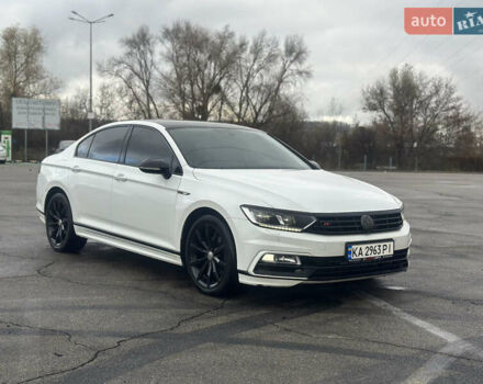 Белый Фольксваген Пассат, объемом двигателя 1.97 л и пробегом 178 тыс. км за 18900 $, фото 2 на Automoto.ua