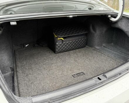 Білий Фольксваген Пассат, об'ємом двигуна 2 л та пробігом 135 тис. км за 15500 $, фото 17 на Automoto.ua