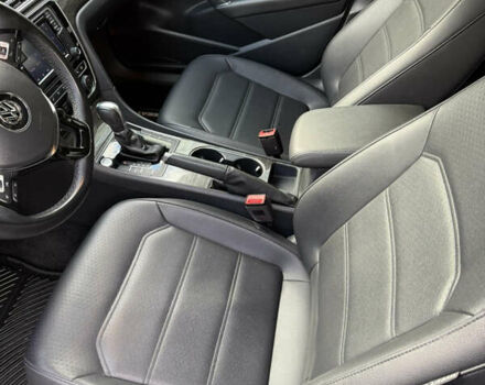 Фольксваген Пассат 2017 в Львове на Automoto.ua Белый Фольксваген Пассат, объемом двигателя 2 л и пробегом 88 тыс. км за 15900 $, фото 13 на Automoto.ua