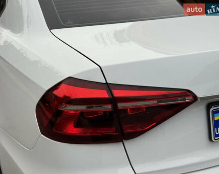 Белый Фольксваген Пассат, объемом двигателя 1.8 л и пробегом 57 тыс. км за 11299 $, фото 22 на Automoto.ua