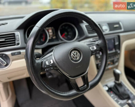 Белый Фольксваген Пассат, объемом двигателя 1.8 л и пробегом 150 тыс. км за 14600 $, фото 40 на Automoto.ua