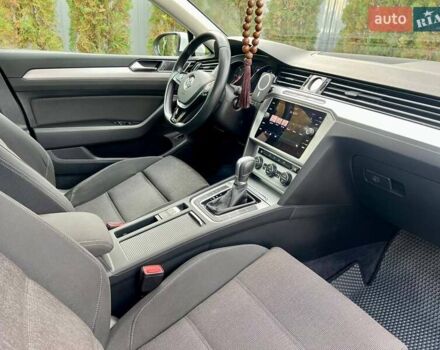 Белый Фольксваген Пассат, объемом двигателя 1.97 л и пробегом 240 тыс. км за 17900 $, фото 83 на Automoto.ua