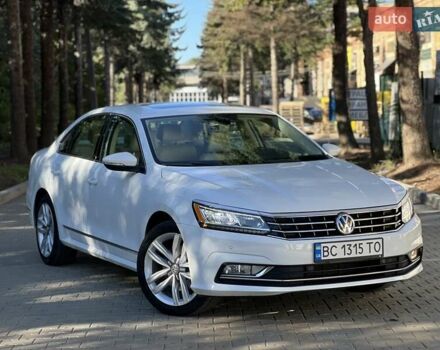 Фольксваген Пассат 2017 в Львове на Automoto.ua Белый Фольксваген Пассат, объемом двигателя 1.8 л и пробегом 78 тыс. км за 15750 $, фото 3 на Automoto.ua