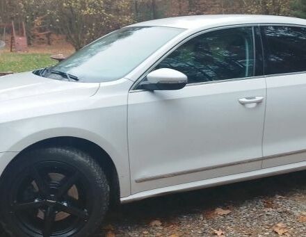 Білий Фольксваген Пассат, об'ємом двигуна 1.8 л та пробігом 140 тис. км за 8700 $, фото 7 на Automoto.ua