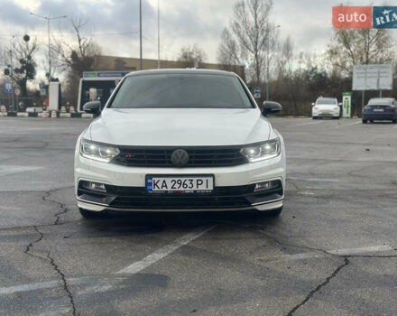 Белый Фольксваген Пассат, объемом двигателя 1.97 л и пробегом 178 тыс. км за 18900 $, фото 1 на Automoto.ua