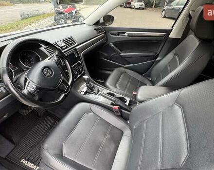 Білий Фольксваген Пассат, об'ємом двигуна 0 л та пробігом 175 тис. км за 13500 $, фото 7 на Automoto.ua