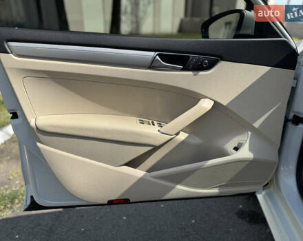 Белый Фольксваген Пассат, объемом двигателя 1.8 л и пробегом 78 тыс. км за 13800 $, фото 32 на Automoto.ua