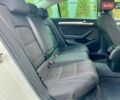 Белый Фольксваген Пассат, объемом двигателя 1.97 л и пробегом 240 тыс. км за 17900 $, фото 74 на Automoto.ua