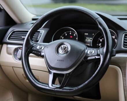 Белый Фольксваген Пассат, объемом двигателя 3.6 л и пробегом 136 тыс. км за 15500 $, фото 13 на Automoto.ua