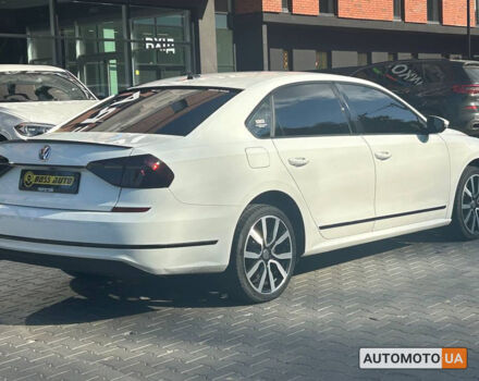 Белый Фольксваген Пассат, объемом двигателя 1.8 л и пробегом 81 тыс. км за 15500 $, фото 5 на Automoto.ua