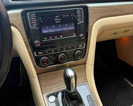 Білий Фольксваген Пассат, об'ємом двигуна 1.8 л та пробігом 108 тис. км за 17500 $, фото 4 на Automoto.ua