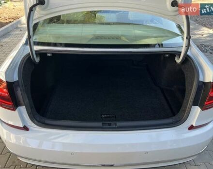 Фольксваген Пассат 2017 в Львове на Automoto.ua Белый Фольксваген Пассат, объемом двигателя 1.8 л и пробегом 78 тыс. км за 15750 $, фото 10 на Automoto.ua