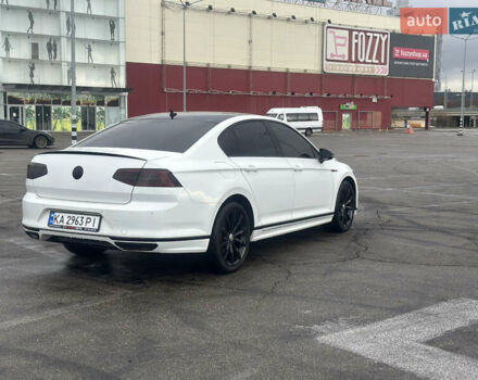 Белый Фольксваген Пассат, объемом двигателя 1.97 л и пробегом 178 тыс. км за 18900 $, фото 4 на Automoto.ua