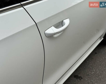 Белый Фольксваген Пассат, объемом двигателя 1.8 л и пробегом 57 тыс. км за 11299 $, фото 26 на Automoto.ua