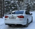 Білий Фольксваген Пассат, об'ємом двигуна 2 л та пробігом 195 тис. км за 10500 $, фото 4 на Automoto.ua