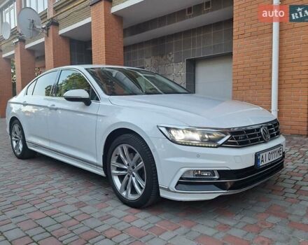 Белый Фольксваген Пассат, объемом двигателя 2 л и пробегом 200 тыс. км за 22500 $, фото 3 на Automoto.ua