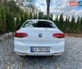 Белый Фольксваген Пассат, объемом двигателя 1.97 л и пробегом 240 тыс. км за 17900 $, фото 21 на Automoto.ua