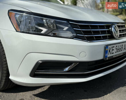 Белый Фольксваген Пассат, объемом двигателя 1.8 л и пробегом 78 тыс. км за 13800 $, фото 13 на Automoto.ua