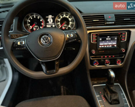 Белый Фольксваген Пассат, объемом двигателя 2 л и пробегом 273 тыс. км за 8300 $, фото 23 на Automoto.ua