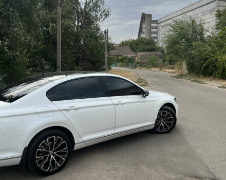 Белый Фольксваген Пассат, объемом двигателя 1.97 л и пробегом 204 тыс. км за 20000 $, фото 6 на Automoto.ua