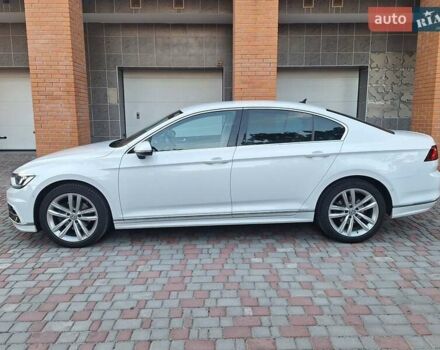 Белый Фольксваген Пассат, объемом двигателя 2 л и пробегом 200 тыс. км за 22500 $, фото 16 на Automoto.ua