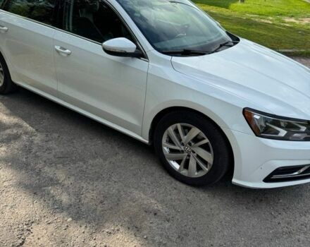 Белый Фольксваген Пассат, объемом двигателя 2 л и пробегом 135 тыс. км за 16100 $, фото 2 на Automoto.ua