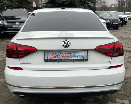 Белый Фольксваген Пассат, объемом двигателя 1.8 л и пробегом 109 тыс. км за 16500 $, фото 5 на Automoto.ua