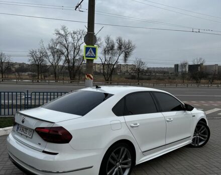 Белый Фольксваген Пассат, объемом двигателя 1.8 л и пробегом 127 тыс. км за 12499 $, фото 4 на Automoto.ua