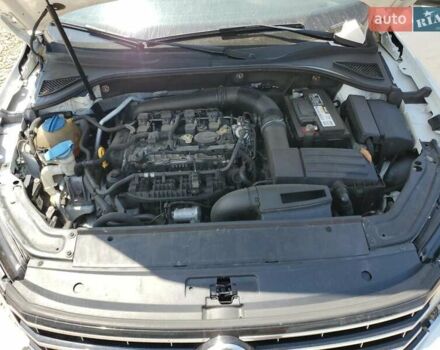 Белый Фольксваген Пассат, объемом двигателя 1.8 л и пробегом 129 тыс. км за 2200 $, фото 10 на Automoto.ua