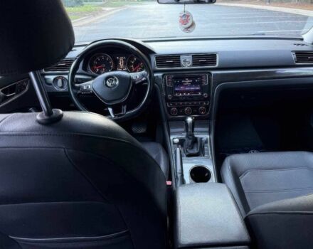 Білий Фольксваген Пассат, об'ємом двигуна 1.8 л та пробігом 59 тис. км за 2550 $, фото 6 на Automoto.ua