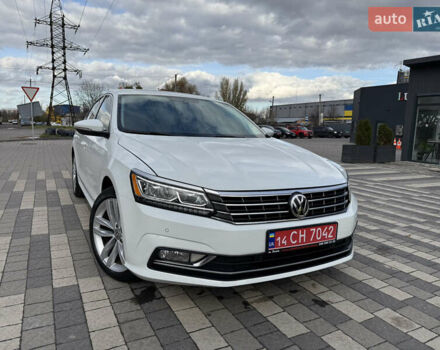 Фольксваген Пассат 2017 в Львове на Automoto.ua Белый Фольксваген Пассат, объемом двигателя 2 л и пробегом 88 тыс. км за 15900 $, фото 12 на Automoto.ua