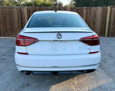 Белый Фольксваген Пассат, объемом двигателя 1.8 л и пробегом 53 тыс. км за 9800 $, фото 5 на Automoto.ua