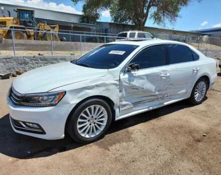 Белый Фольксваген Пассат, объемом двигателя 1.8 л и пробегом 72 тыс. км за 8659 $, фото 1 на Automoto.ua