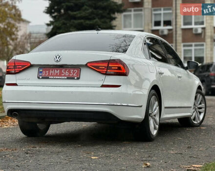 Белый Фольксваген Пассат, объемом двигателя 1.8 л и пробегом 150 тыс. км за 14600 $, фото 16 на Automoto.ua