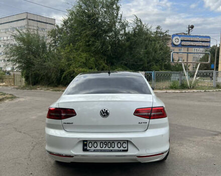 Белый Фольксваген Пассат, объемом двигателя 1.97 л и пробегом 204 тыс. км за 20000 $, фото 3 на Automoto.ua