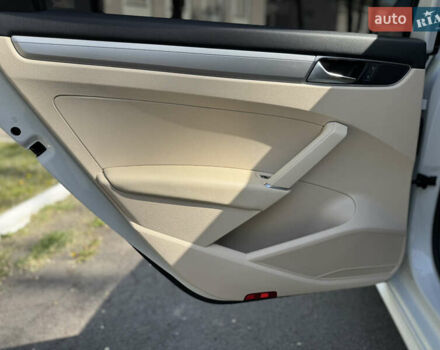 Белый Фольксваген Пассат, объемом двигателя 1.8 л и пробегом 78 тыс. км за 13800 $, фото 47 на Automoto.ua